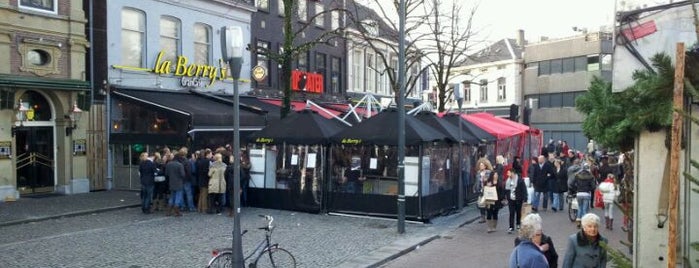 Café De Kater is one of สถานที่ที่ Bertil ถูกใจ.