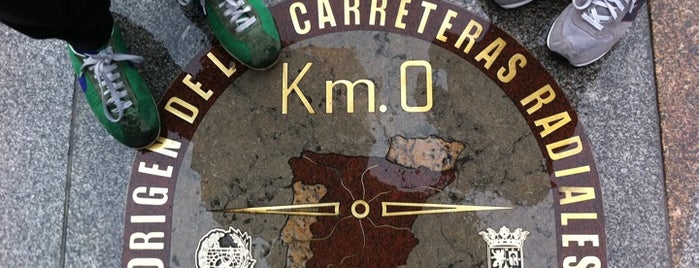 Kilómetro 0 is one of 101 sitios que ver en Madrid antes de morir.