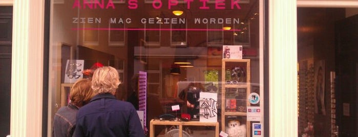 Anna's optiek is one of in Amsterdam-Oost met Mik.