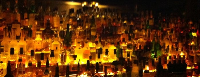Kruger's American Bar is one of Locais salvos de Valentina.