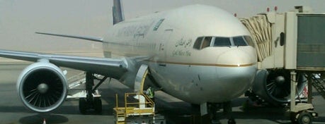 SV554 RUH-DXB / Saudi Arabian Airlines is one of RUH TEMP.