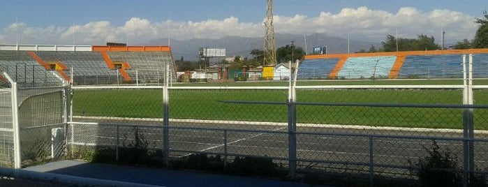 Estadio El Teniente is one of Estadios.