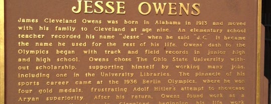 Jesse Owens Memorial Stadium is one of jiresell 님이 좋아한 장소.