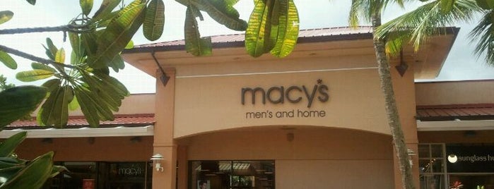 Macy's is one of Tempat yang Disimpan Heather.