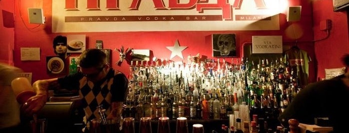 Pravda Vodka Bar is one of Locais curtidos por Matteo.