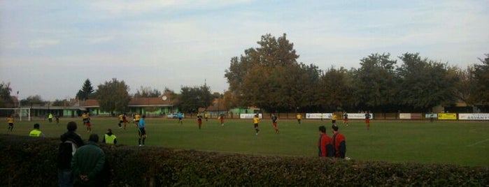 Mátrai stadion is one of Stadionok.