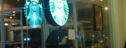 Starbucks is one of Locais curtidos por Kind.