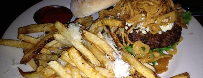 Coleman Public House Restaurant & Tap Room is one of Charleston Burgers.
