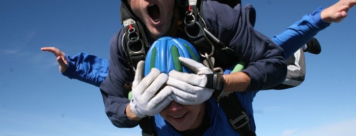 Skydive Dallas is one of Lugares favoritos de Anitha.