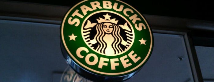 Starbucks is one of Dougさんのお気に入りスポット.