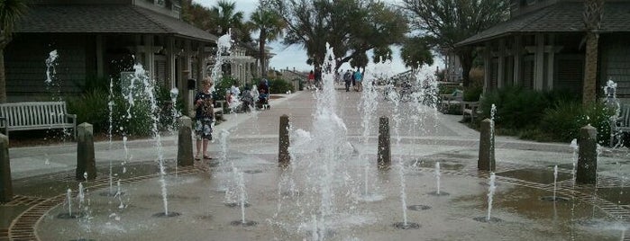 Coligny Beach Park is one of Tempat yang Disukai Amy.
