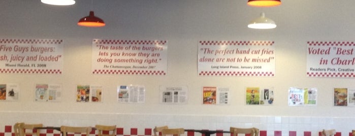 Five Guys is one of The1JMACさんのお気に入りスポット.