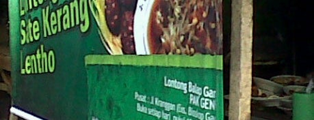 Lontong Balap Pak Gendut is one of Kuliner Khas Surabaya.