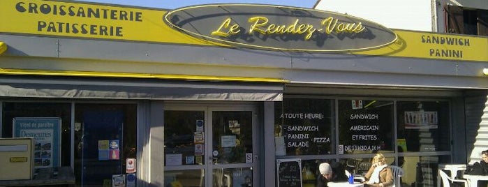 Le Rendez-Vous is one of Restaurant Les BB Majeurs Bordeaux.