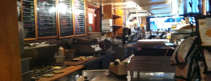 Cafe Medina is one of สถานที่ที่บันทึกไว้ของ Ray.