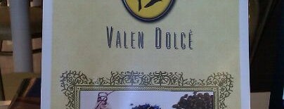 Valen Dolcé is one of Tempat yang Disimpan James.