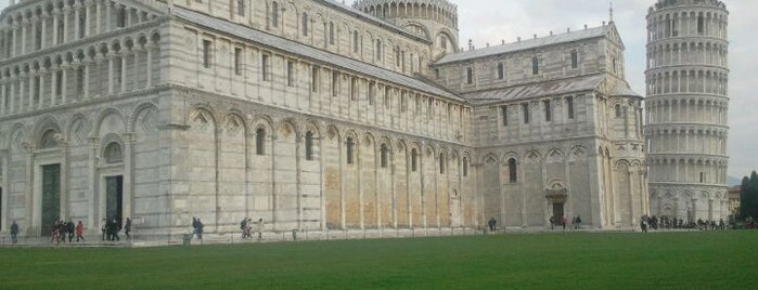 Piazza del Duomo (Piazza dei Miracoli) is one of Pisa.