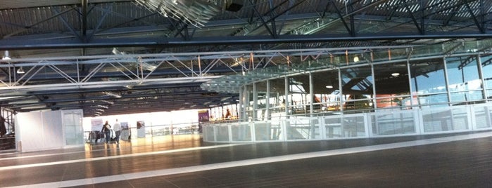 Flughafen Dresden International (DRS) is one of World Airports.