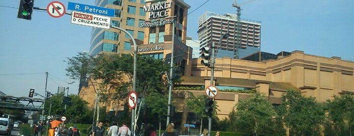 Shopping Market Place is one of Shopping Centers de São Paulo.