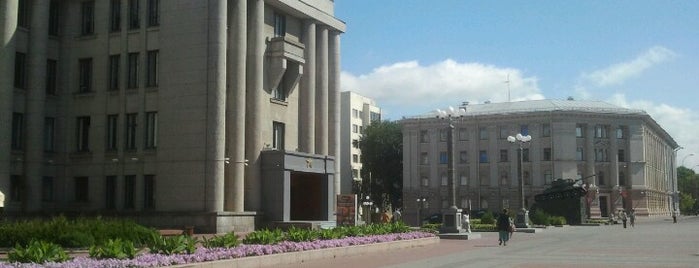 Центральный Дом офицеров is one of экскурсия по Минску.