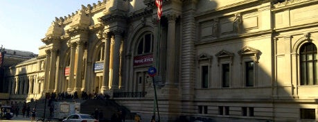 Metropolitan Museum of Art is one of Gray Line New York's Uptown Loop.