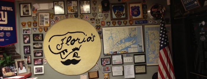 Florio's Pizza is one of สถานที่ที่ Kyle ถูกใจ.