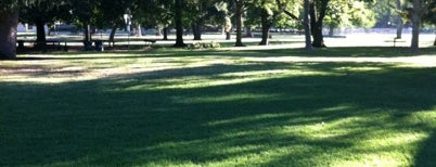 McKinley Park is one of Lugares favoritos de Ross.