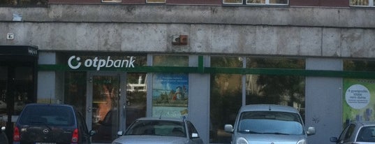 OTP Bank is one of Montevideo komplexum.