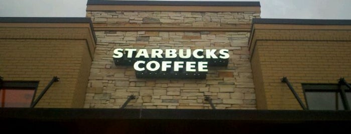 Starbucks is one of Locais curtidos por Ethan.