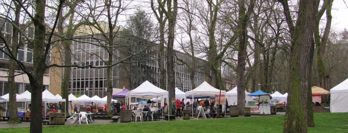 Portland Farmer's Market at PSU is one of Portland Discovery.