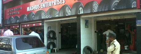 Madhus enterprises is one of Deepak'ın Beğendiği Mekanlar.