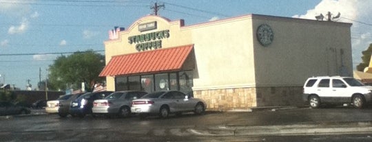 Starbucks is one of สถานที่ที่ Terry ถูกใจ.