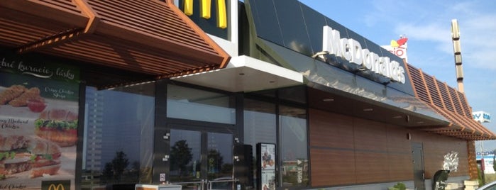 McDonald's & McCafé is one of McDonald's and McCafé in Slovakia.