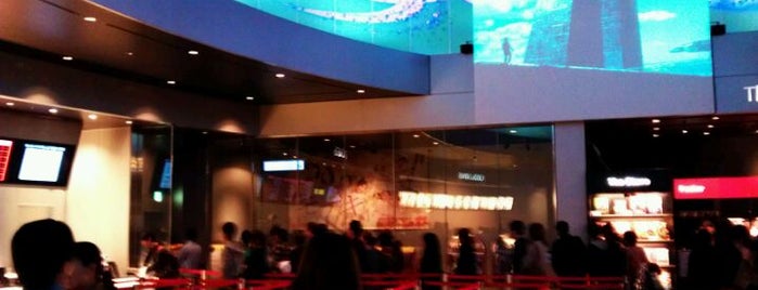 TOHO Cinemas is one of Yu-Jin : понравившиеся места.