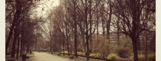 Parc du Cinquantenaire is one of Guide to Brussels's best spots.