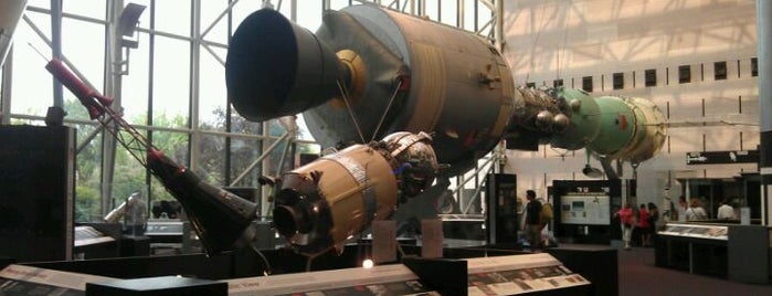 National Air and Space Museum is one of Space Tour USA.