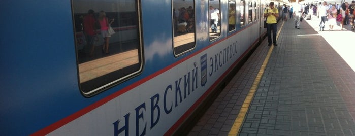 Поезд № 748 «Невский экспресс» Москва — Санкт-Петербург is one of Lugares favoritos de Lentochka.