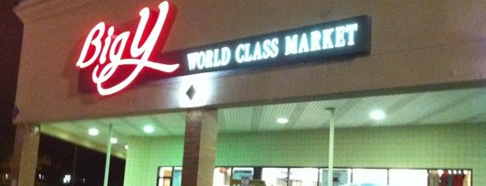 Big Y World Class Market is one of Zoë : понравившиеся места.