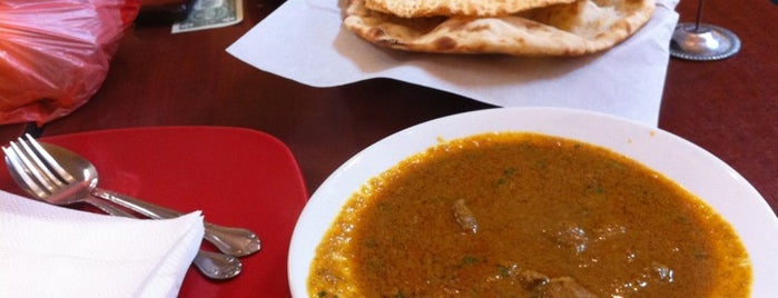 Naan 'n' Curry is one of Lugares favoritos de Ami.