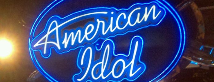 The American Idol Experience is one of Lieux qui ont plu à Monica.