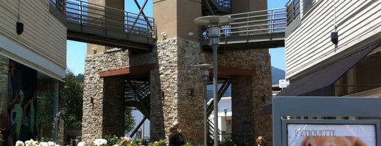 The Village at Corte Madera Shopping Center is one of Lugares favoritos de Scott.