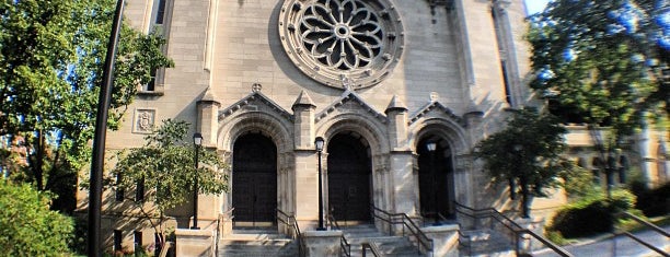Saint Clement Parish is one of Lugares favoritos de Jody.