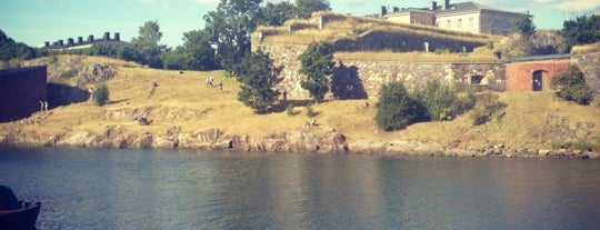 Suomenlinna / Sveaborg is one of Summer activities for travellers in Helsinki.