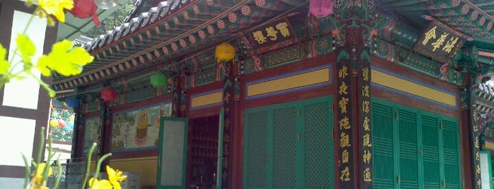 경국사 is one of Buddhist temples in Gyeonggi.