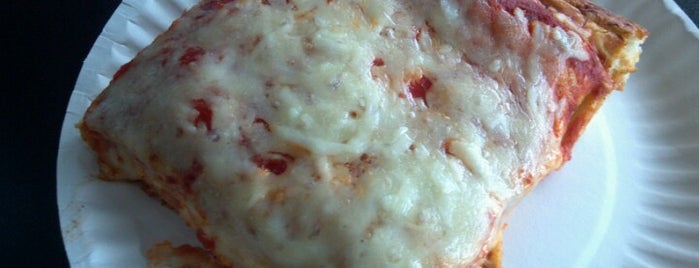 Bruno's Pizza is one of New Jerseyan Taste Bud.