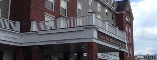 Salem Waterfront Hotel-Suites is one of Orte, die Aleah gefallen.