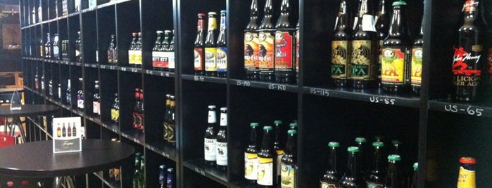 The Beer Box is one of Centro Comercial Andares.