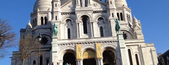 Kutsal Kalp Bazilikası is one of Eglises de Paris.