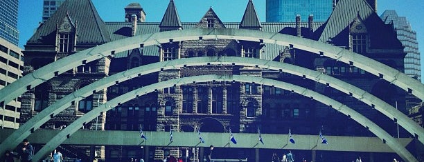 Nathan Phillips Square is one of Toronto City Guide #4sqCities.