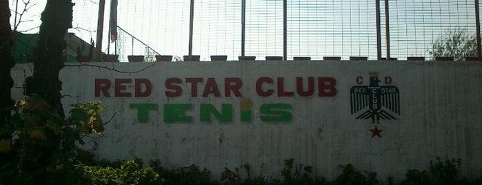 Club De Tenis Macul is one of MACUL.